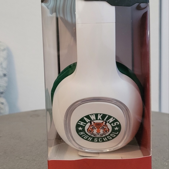 Let headphones stranger things - Picture 2 of 3